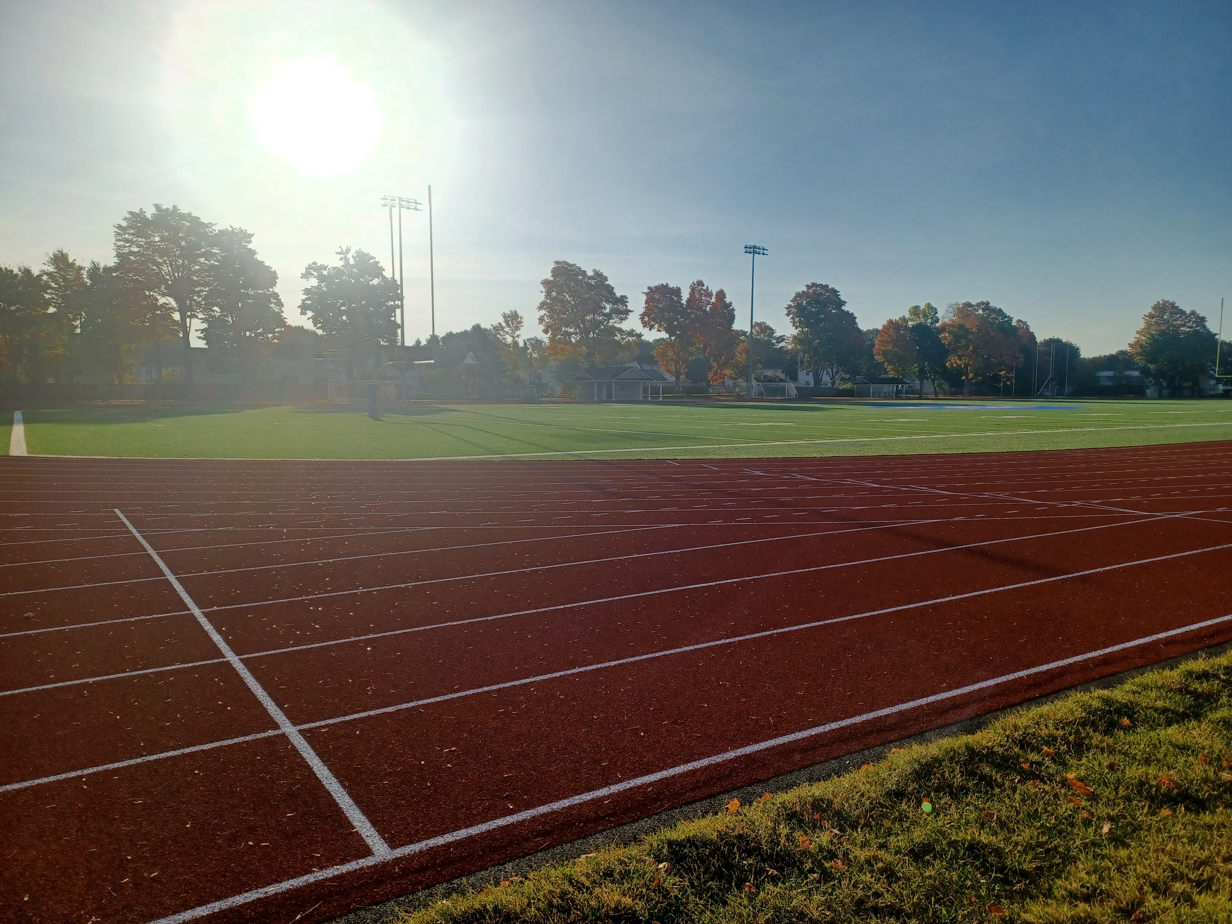 Sprinter exploding out of blocks
